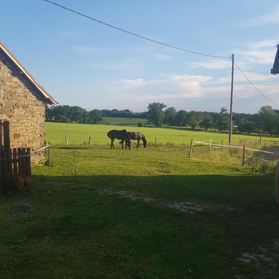 Accommodation A La Ferme Lubersac Exterior photo